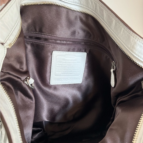 RARE Coach Soho Fringe Kiki Hobo Shoulder Bag Leather 11913 White - Picture 8 of 10